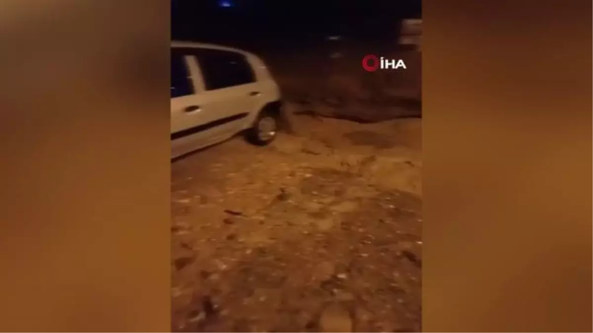 2 saatlik sağanak dereyi taşırdı, çadırları su bastı