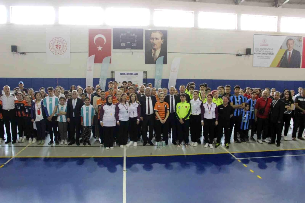 Bedensel Engelliler Oturarak Voleybol Türkiye Şampiyonası, Karaman\'da başladı