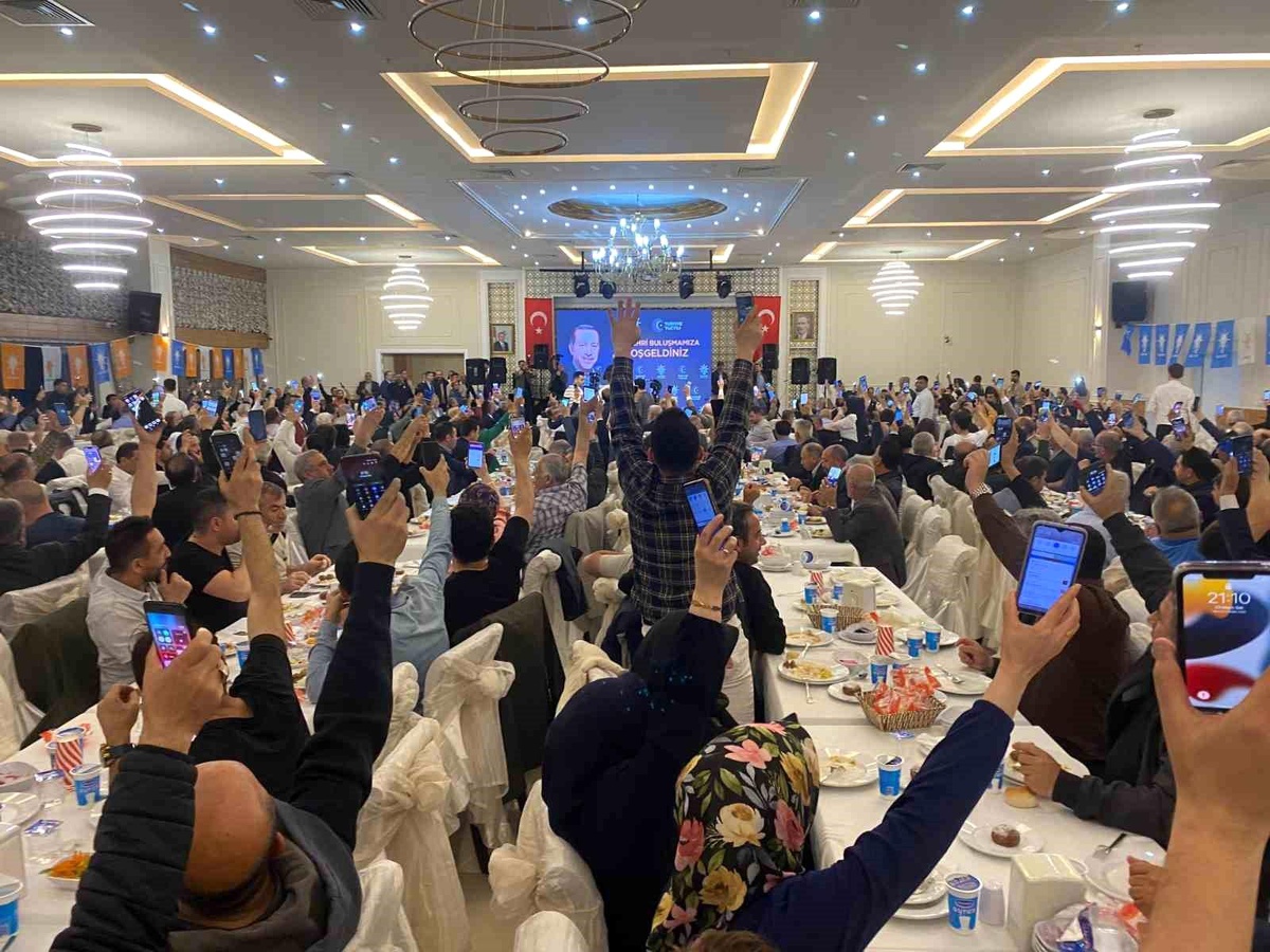 AK Parti Genel Başkanvekili Numan Kurtulmuş: \'Öyle bir oranla Tayyip Erdoğan seçilsin ki, bunların televizyonlara çıkacak yüzü de kalmasın\'