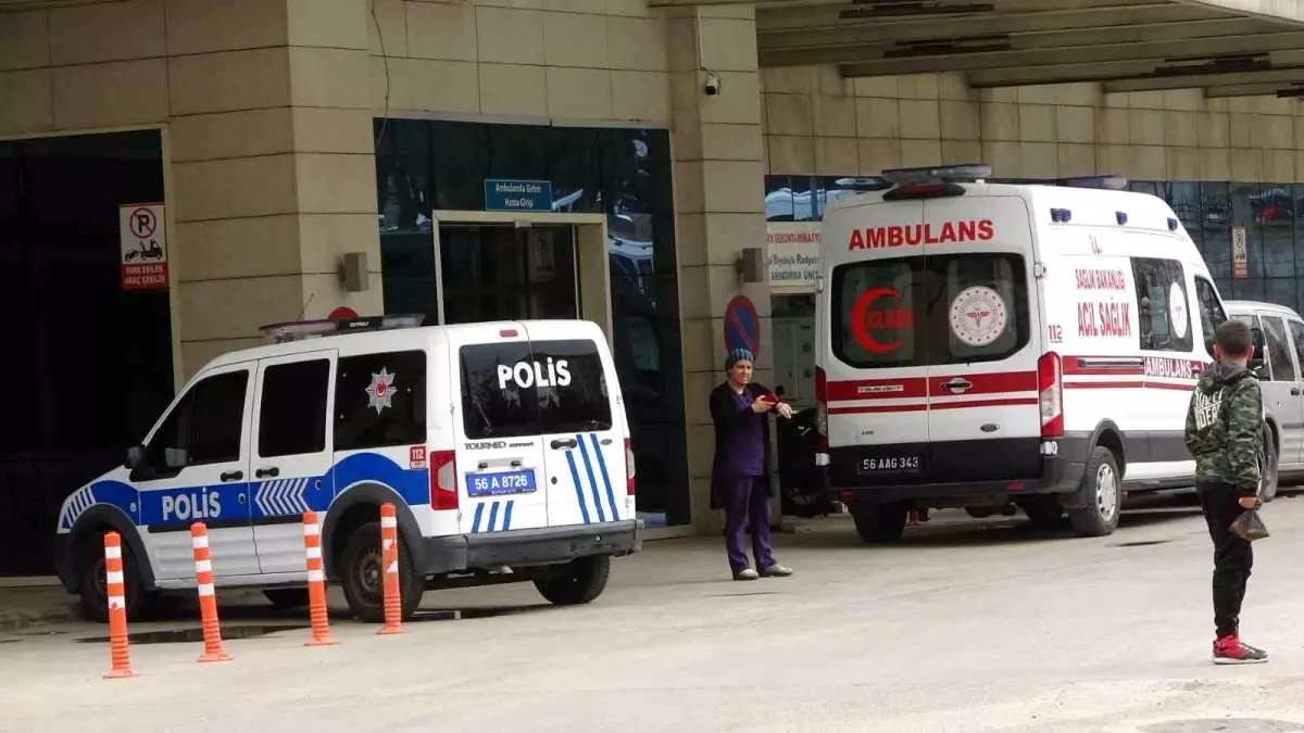 Siirt\'te zırhlı polis aracı ile kamyonet çarpıştı: 6 yaralı