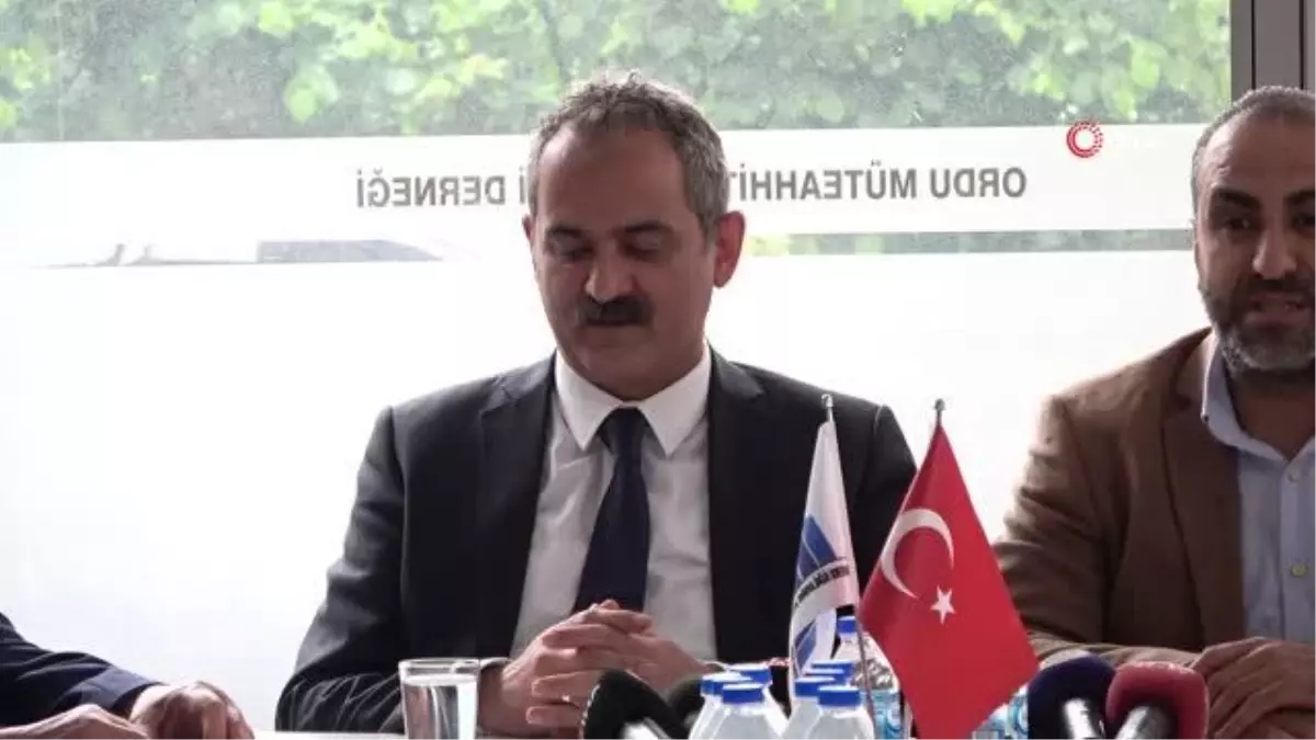 Bakan Özer: "Türkiye son 20 yılda kabuklarını kırdı"