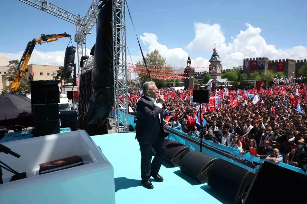 Büyükkılıç: "Kayserimiz sağduyu ve ferasetiyle yine sandığa gidecek"