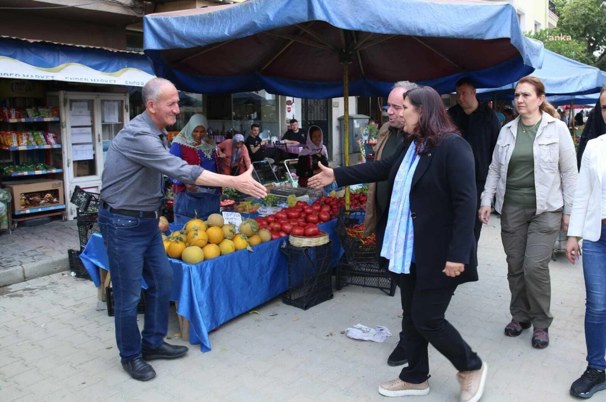 Aydın Büyükşehir Belediye Başkanı Germencik Pazarı\'nda Vatandaşlarla Buluştu