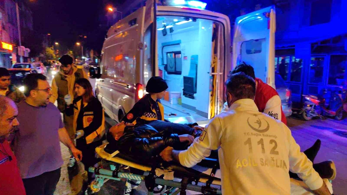 Bursa\'da motosiklet sürücüsü ölümden döndü