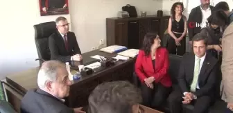 CHP İzmir vekilleri mazbatalarını aldı