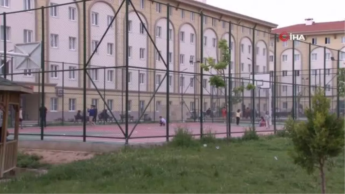 Depremzedelerin yaraları Konya\'da sarılmaya devam ediyor