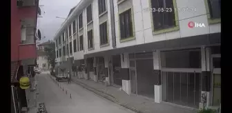 Emekli öğretmen kamyonetin çarpması sonucu yaralandı