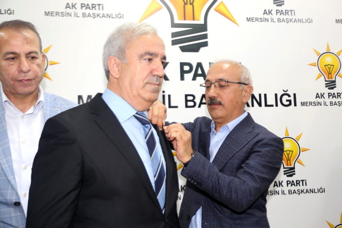 İYİ Parti\'den istifa edip AK Parti\'ye katıldılar