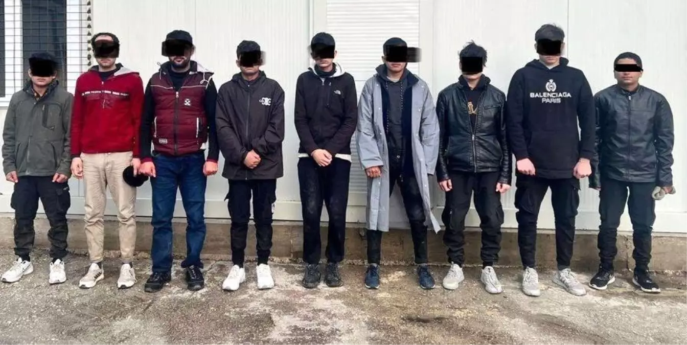 Kırklareli\'de 4 Bin 343 Düzensiz Göçmen Yakalandı