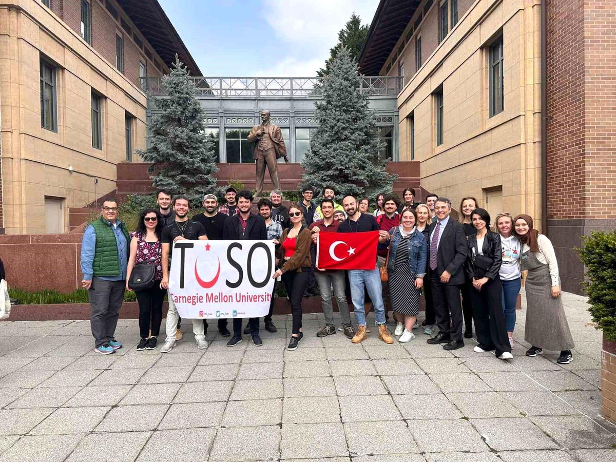ABD\'deki Türk öğrenciler, Türkiye\'deki öğrencilere oy kullanma desteği sağladı