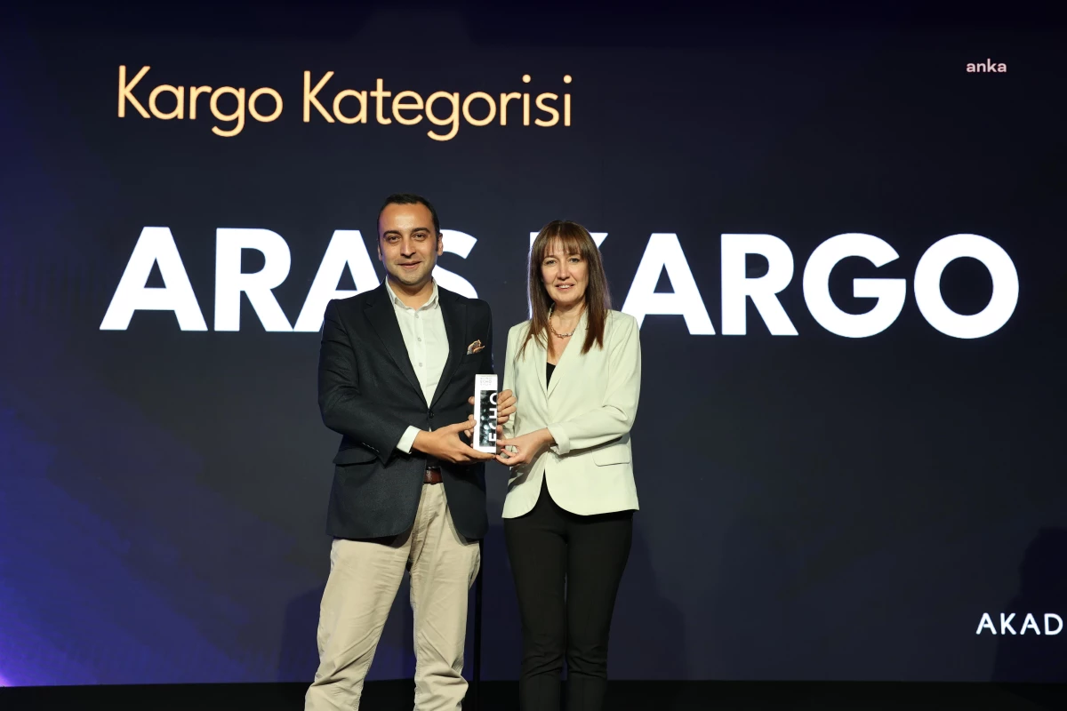 Aras Kargo\'ya Üst Üste Dördüncü Kez \'En İyi E-Ticaret Deneyimi Yaşatan Kargo Şirketi\' Ödülü