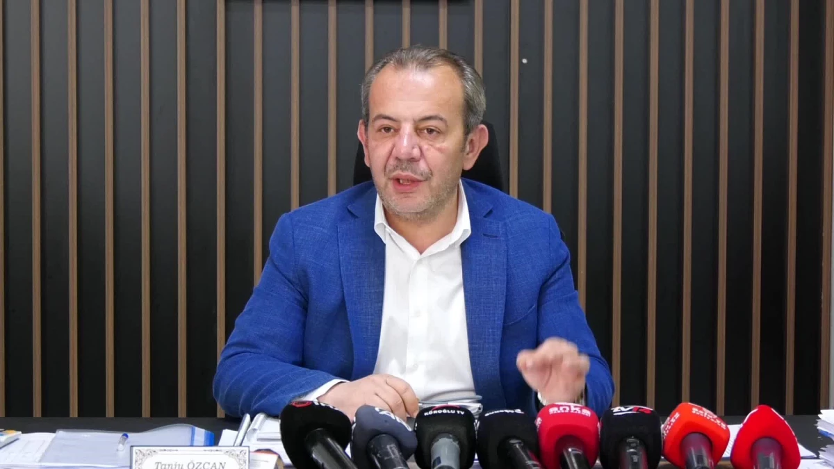 Bolu Belediye Başkanı Tanju Özcan\'dan seçmenlere çağrı: \'Sığınmacılar kalsın\' diyenlere oy verin