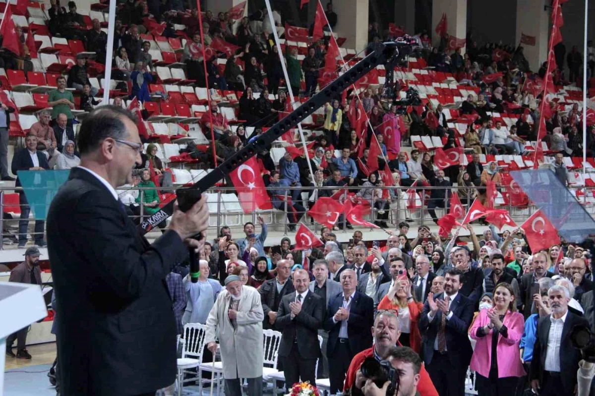 Cumhurbaşkanı Erdoğan Eskişehir\'deki Reis\'e Vefa Buluşması\'na Telefonla Katıldı