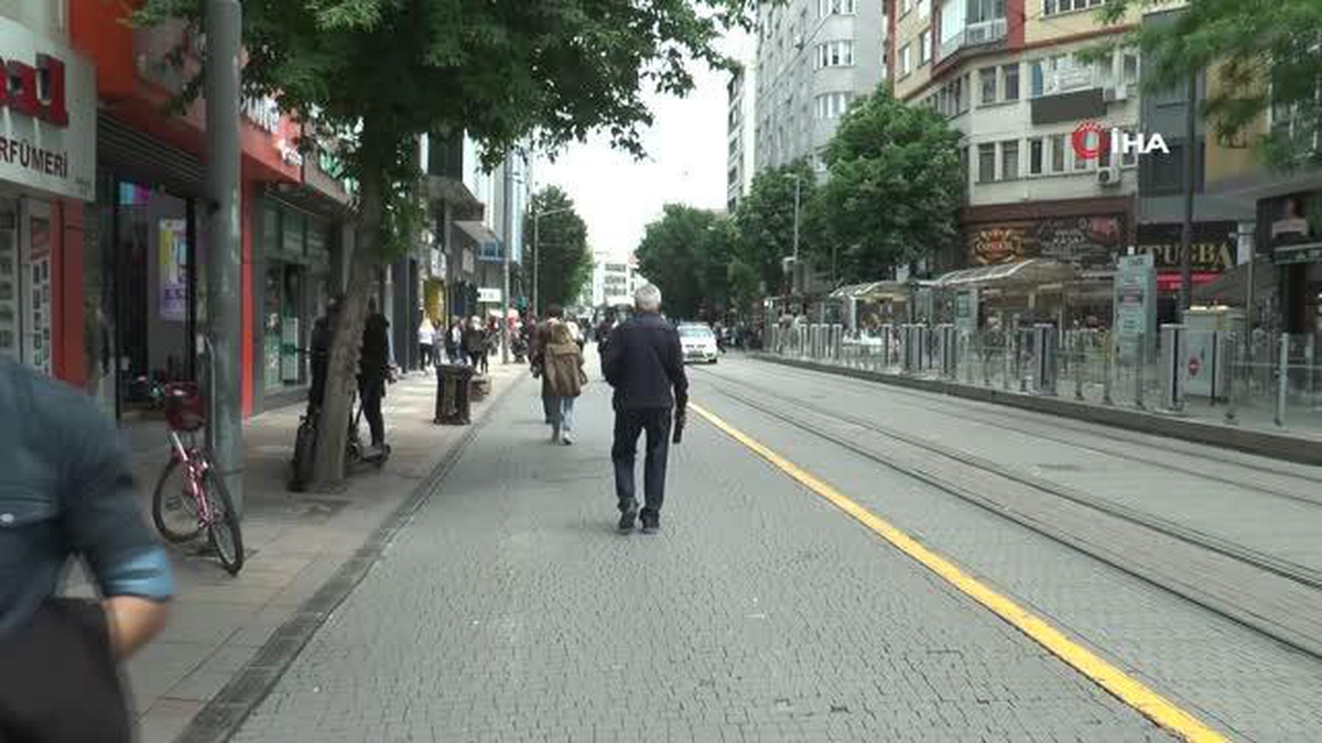 Cumhurbaşkanlığı seçiminin 2. turunda oy kullanacak gençlerden vatandaşlara tavsiye