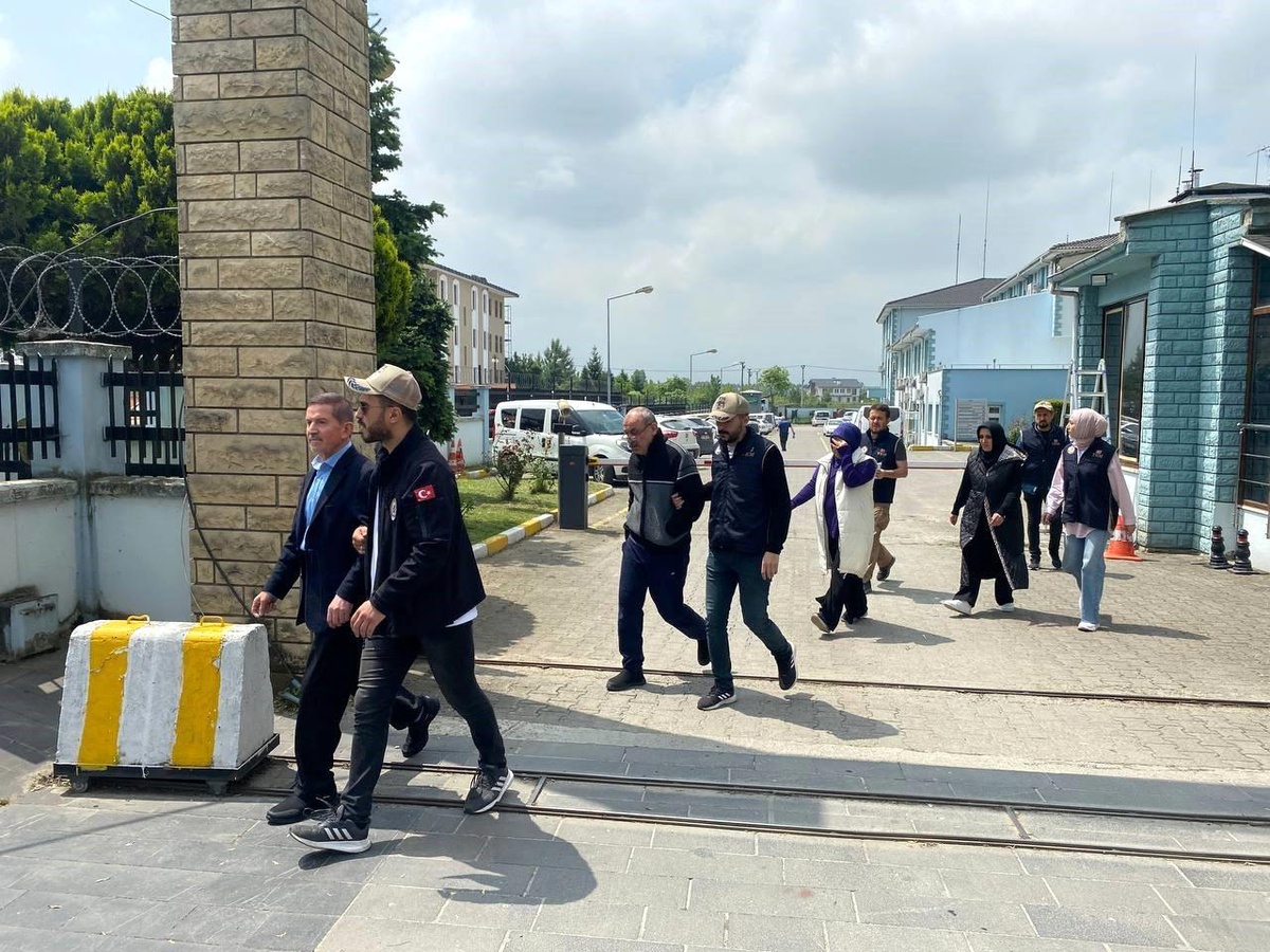 Düzce\'de FETÖ operasyonu: 5 gözaltı