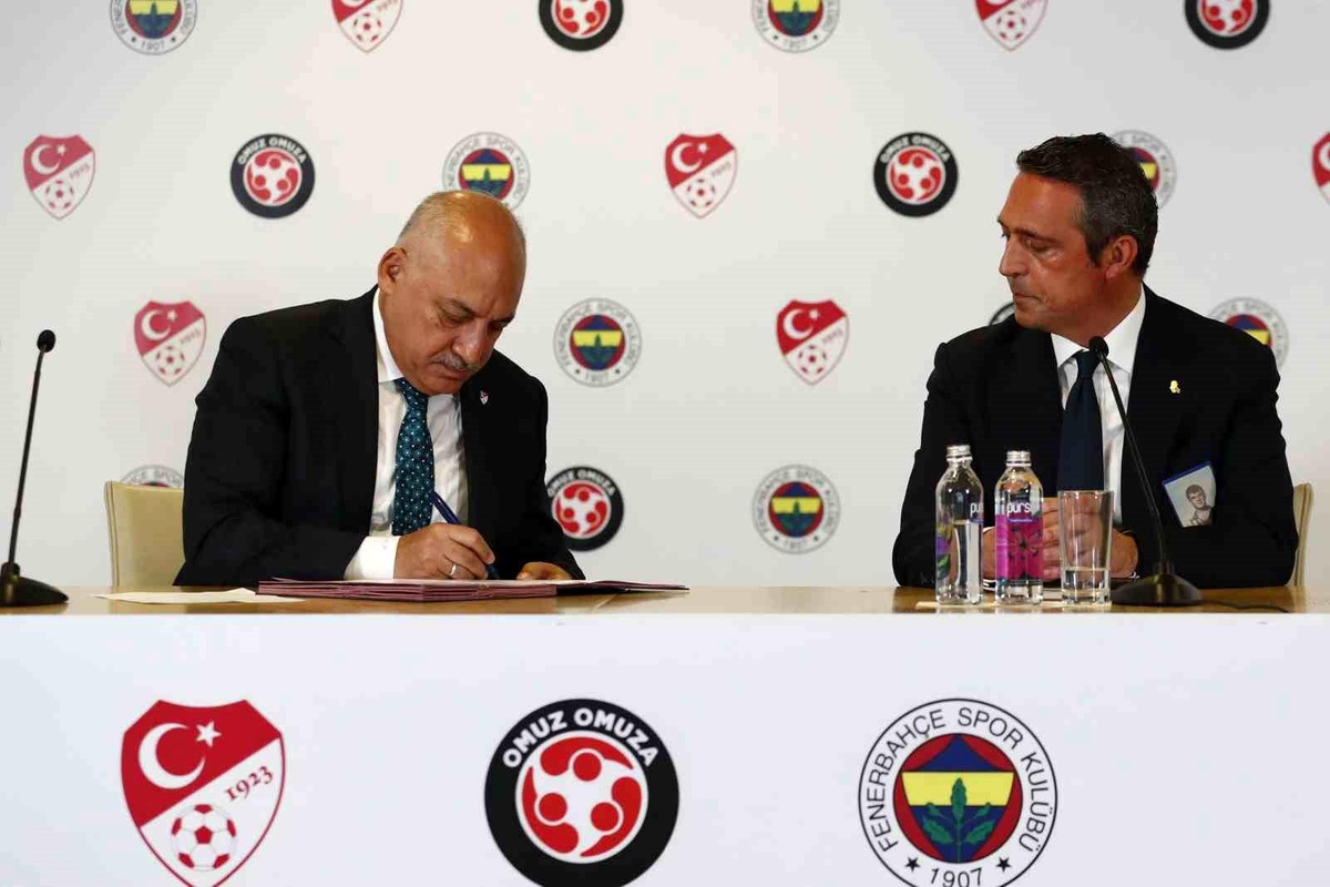 Fenerbahçe\'nin deprem bölgesine konteyner bağışı imzalandı
