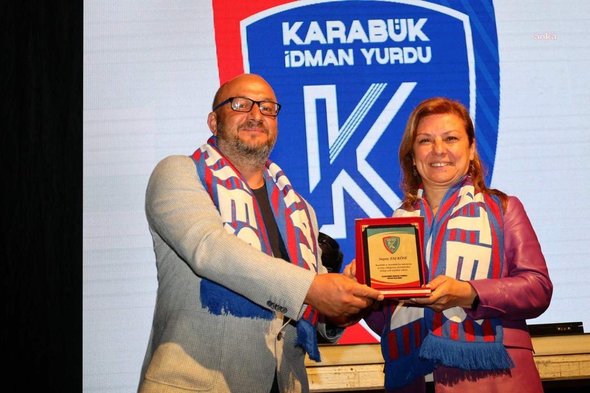 Karabük İdman Yurdu BAL\'dan şampiyon olarak 3. Lig\'e çıktı