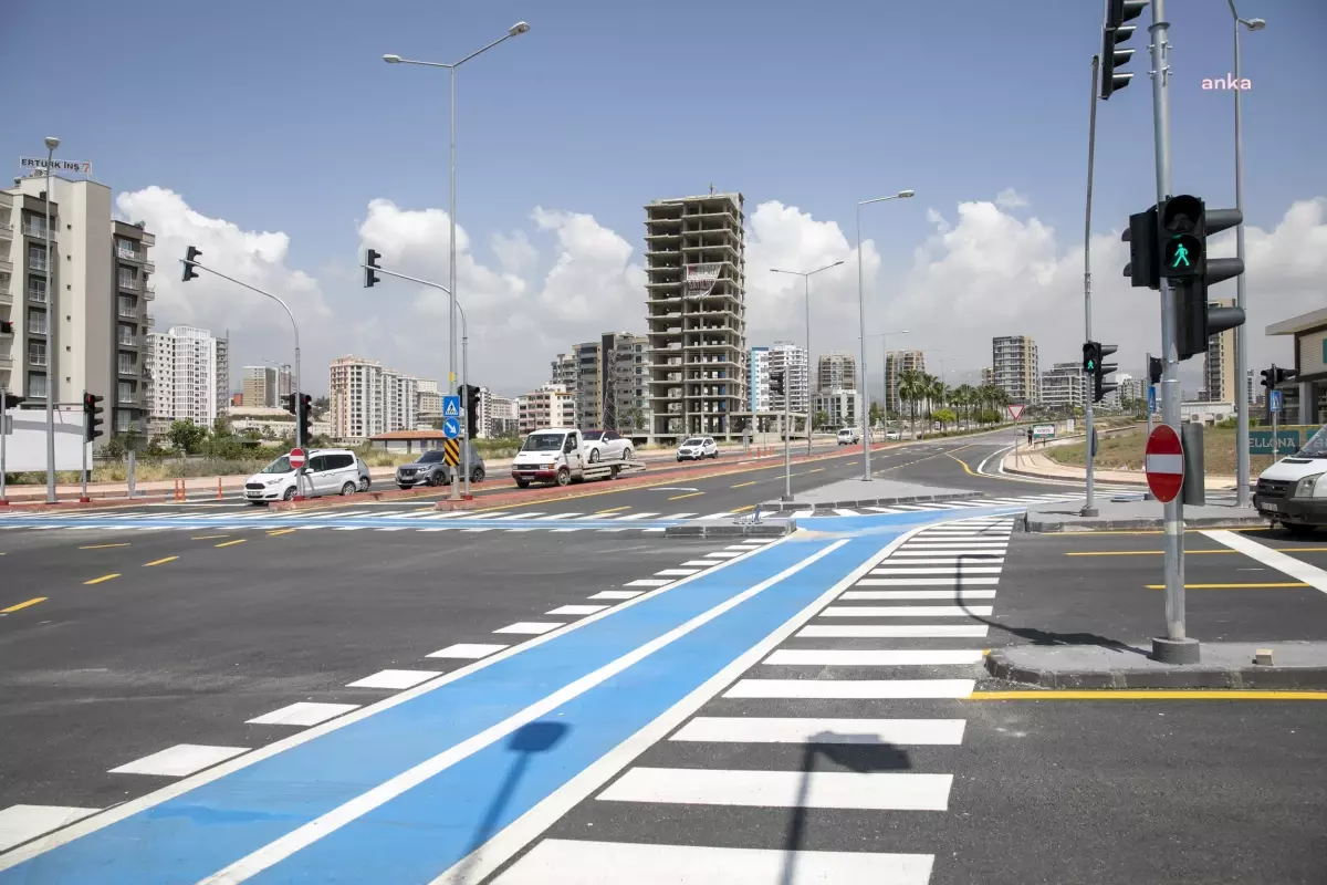 Mersin Büyükşehir Belediyesi 3. Çevre Yolu\'nda yenileme çalışmalarını tamamladı