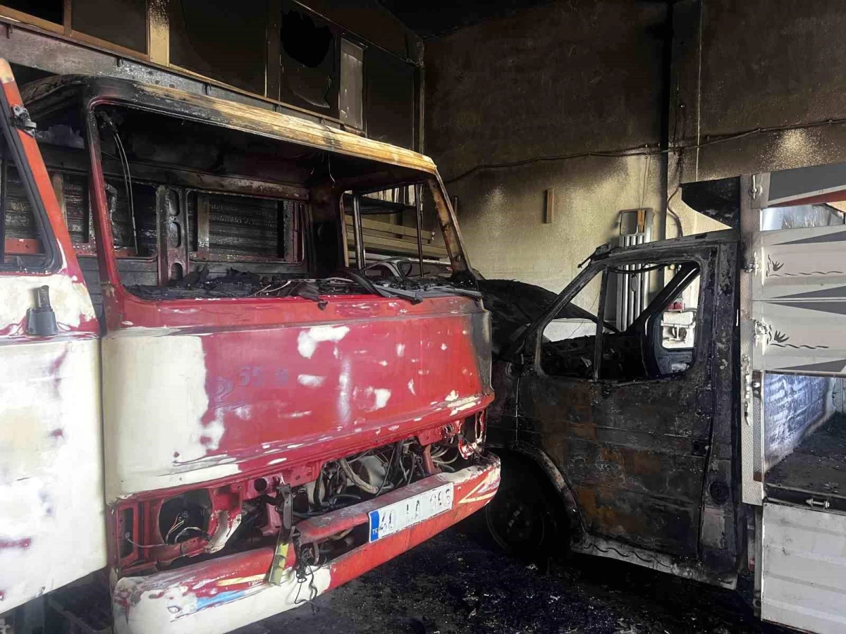 Nevşehir\'de işyerinde çıkan yangında 1 kişi yaralandı, 3 araçta hasar oluştu