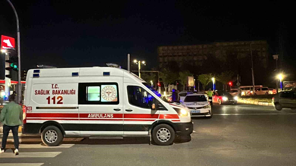 Tır ile otomobil çarpıştı: 1 yaralı