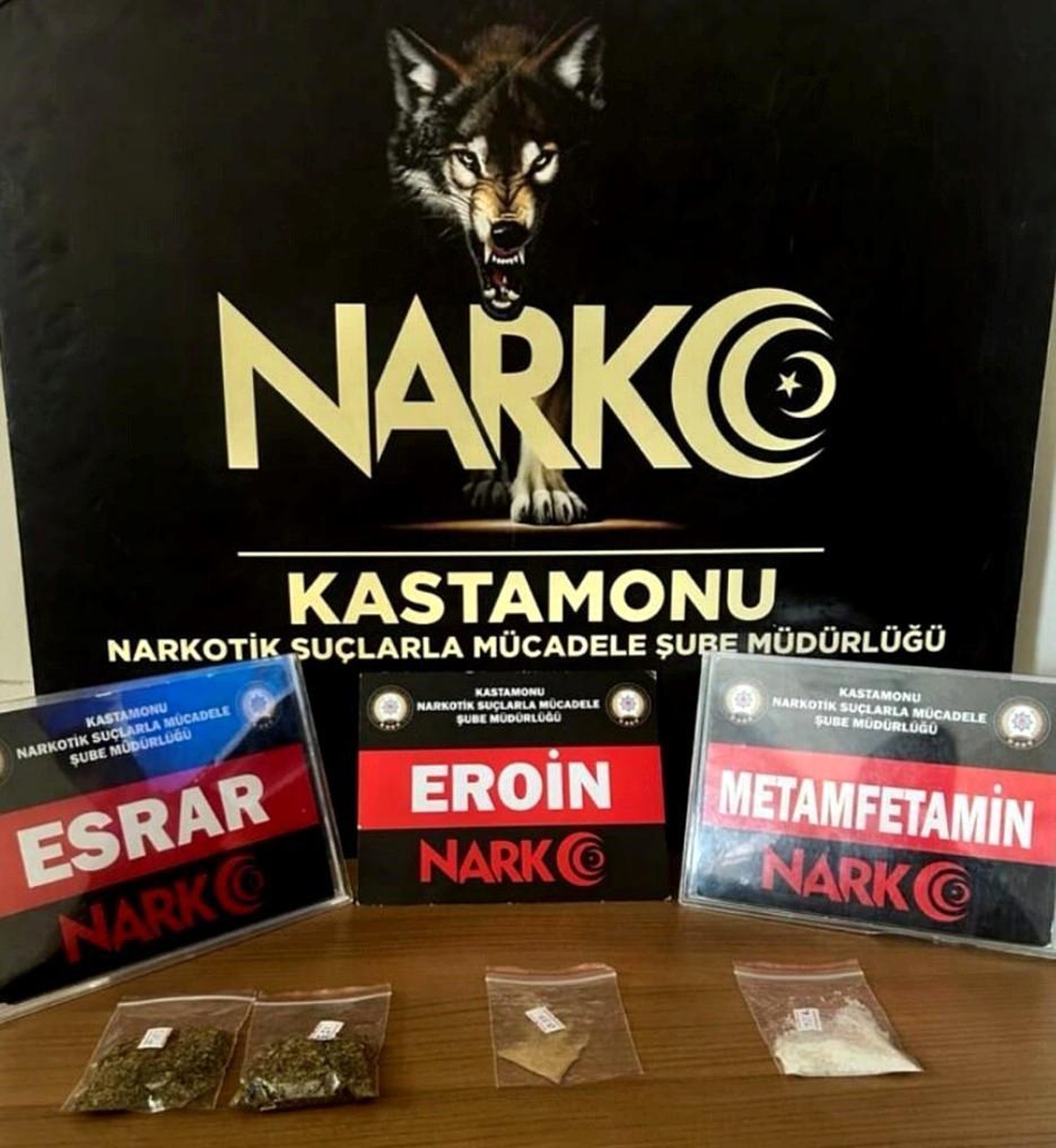 Uyuşturucu tacirleri \'Ceku\'dan kaçamadı: 5 gözaltı