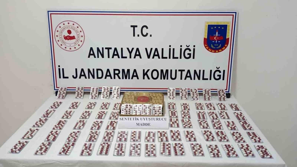 Manavgat\'ta Uyuşturucu Operasyonu: 2 Gözaltı