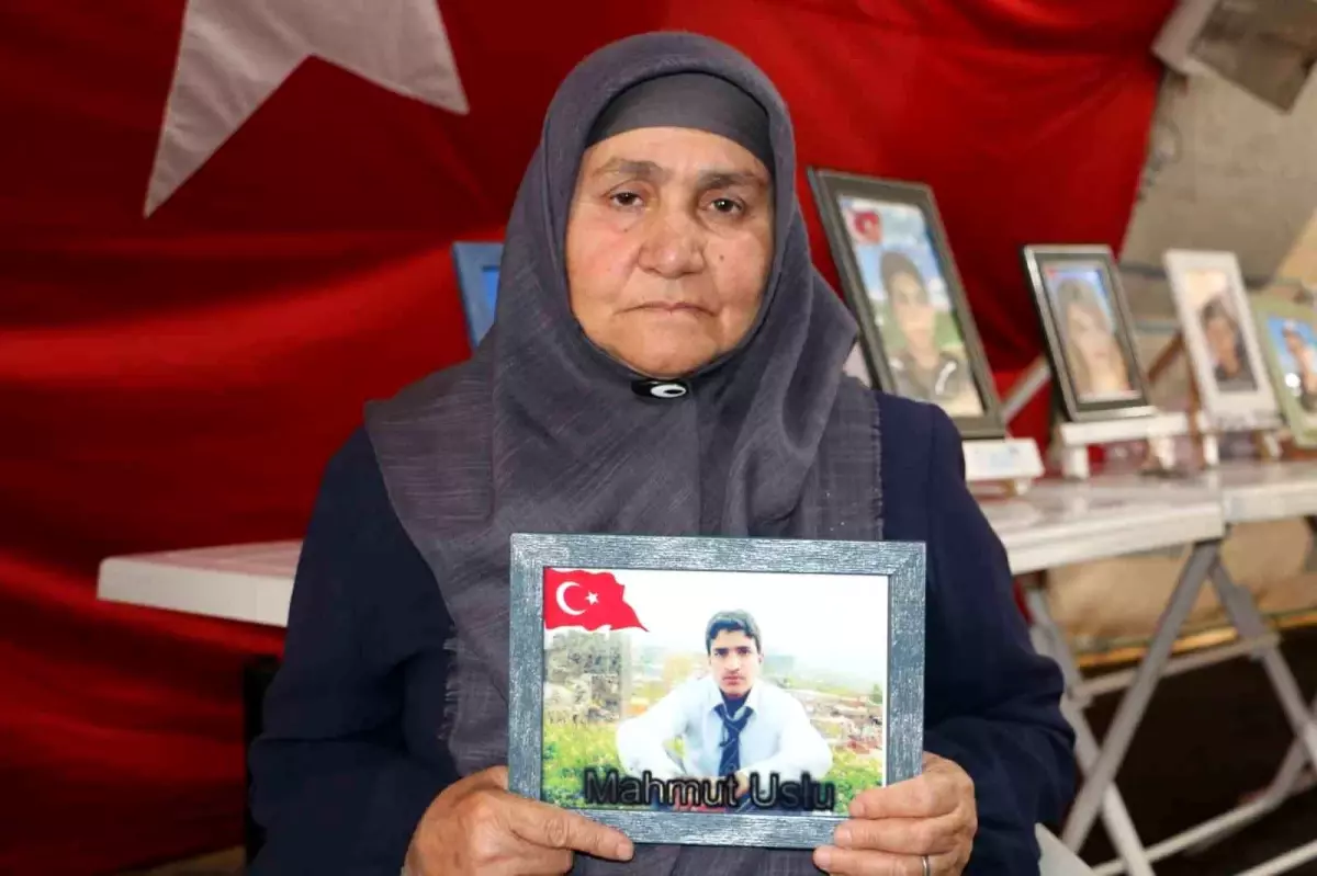 Diyarbakır annelerinin evlat nöbeti HDP il binası önünde devam ediyor