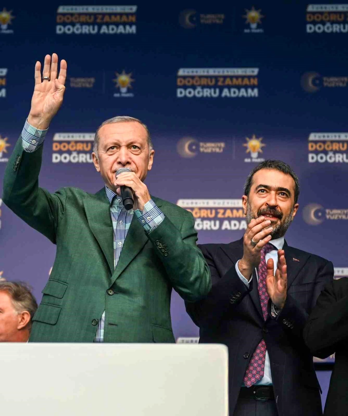 AK Parti Ankara İl Başkanı Hakan Han Özcan, Vatandaşları Sandığa Gitmeye Davet Etti