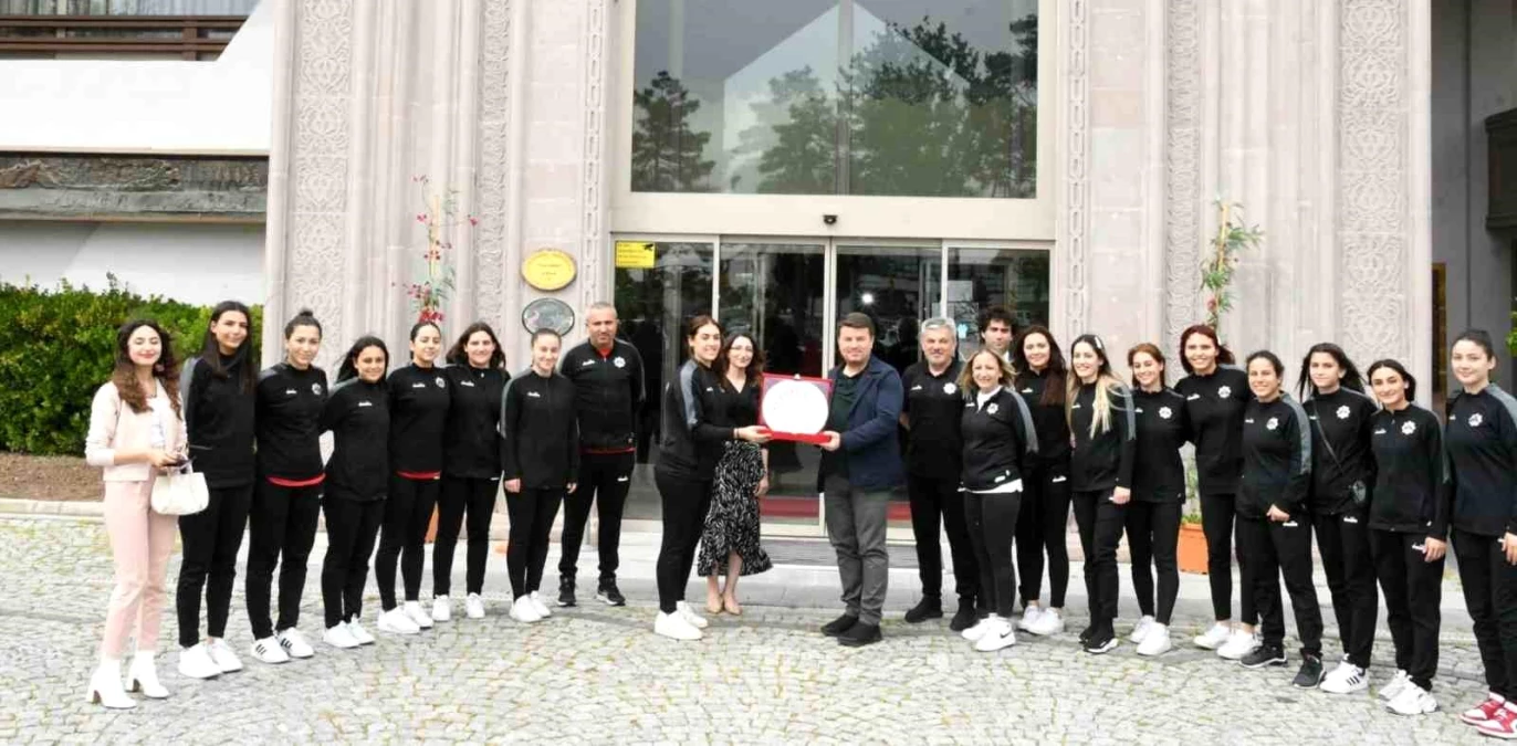 Aksaray Belediyespor Kadın Hentbol Takımı Süper Lig\'e yükseldi