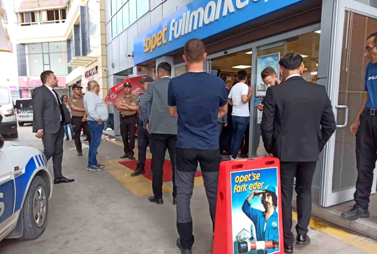 Ankara\'da düğün konvoyu kavgası: 5 yaralı