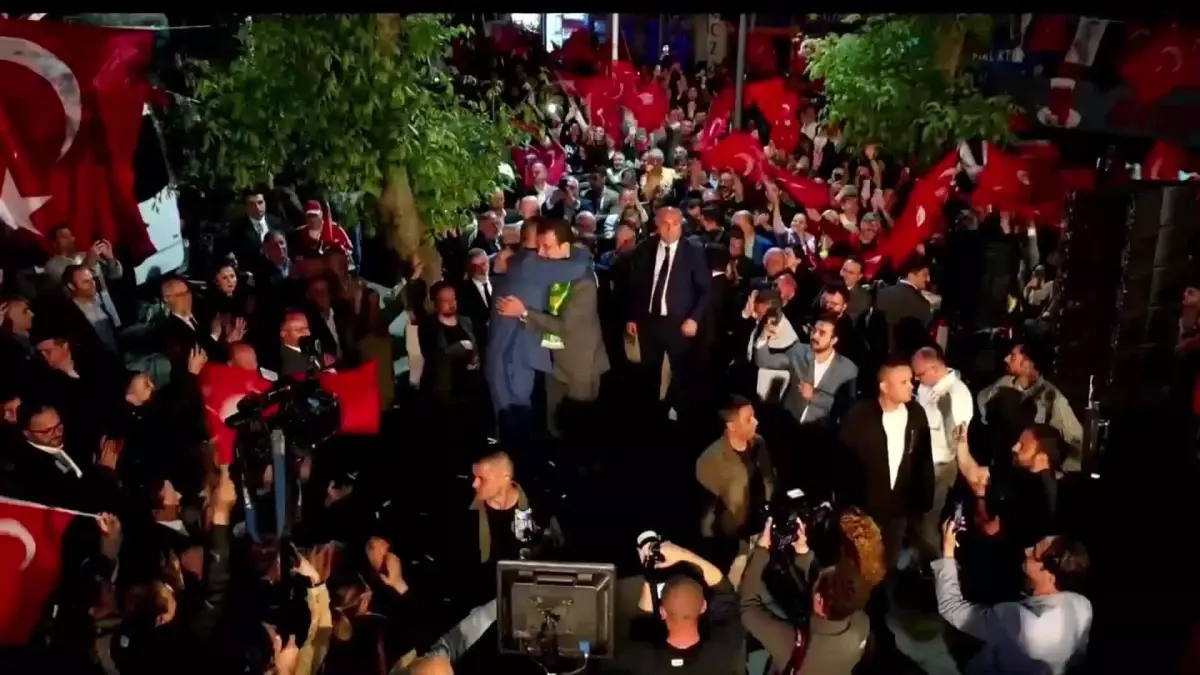 İBB Başkanı İmamoğlu, Erdoğan\'ın İftira Montajlı Videosuna Tepki Gösterdi