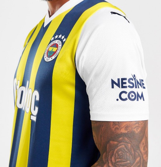 Fenerbahçe'nin yeni sezonda giyeceği iddia edilen formalar ortalığı karıştırdı! Tepkiler çığ gibi