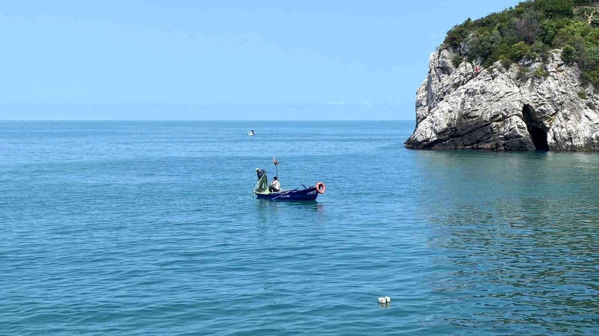 Zonguldak\'ta Amatör Balıkçılar İstavrit ve Mezgit Avına Çıktı