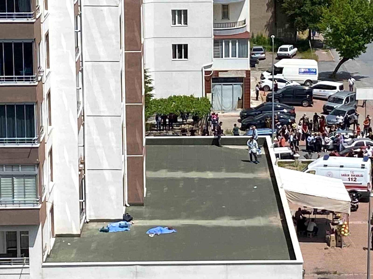 Kayseri\'de Anne ve 2 Çocuğu Balkondan Düşerek Hayatını Kaybetti