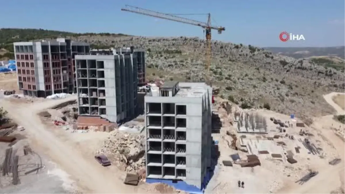 Depremzedelerin Beğenisini Toplayan Köy Evleri Tamamlandı