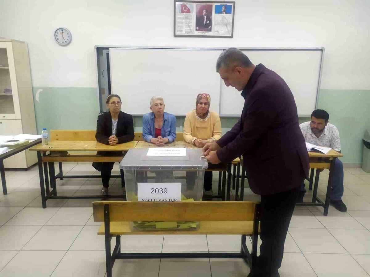 Afyonkarahisar\'da oy verme işlemi sona erdi
