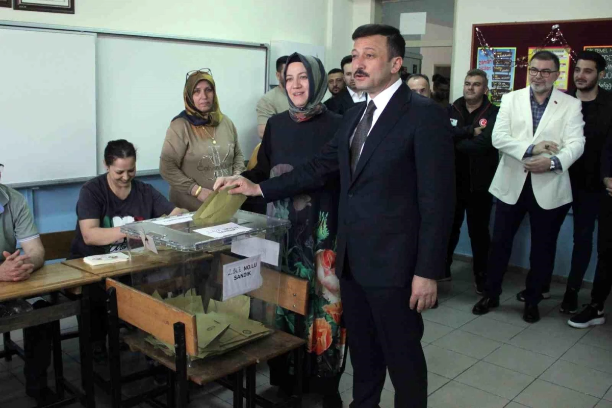 AK Parti Genel Başkan Yardımcısı Hamza Dağ oy kullandı