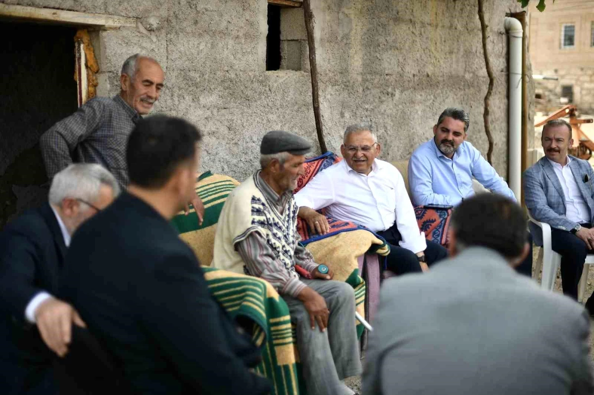 Kayseri Büyükşehir Belediye Başkanı Mahalle Ziyaretleri Yaptı