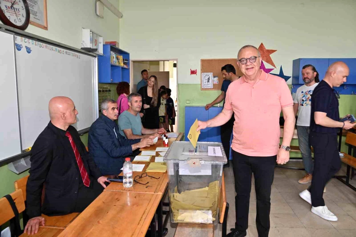 Manisa Büyükşehir Belediye Başkanı Cengiz Ergün Oyunu Kullandı