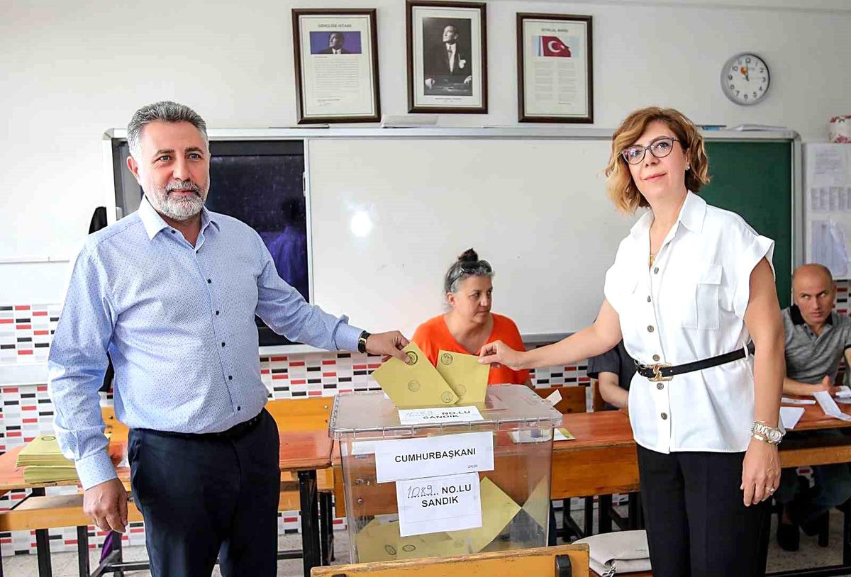 Başkan Sandal oyunu kullandı