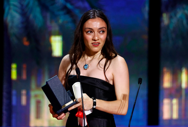 Cannes'dan ödülle dönen Merve Dizdar: Bu bambaşka bir gurur