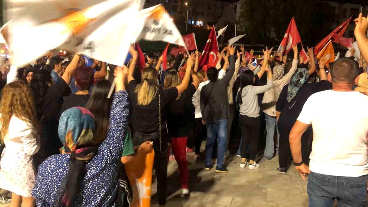 Datça\'da Cumhur İttifakı Seçim Zaferini Kutladı