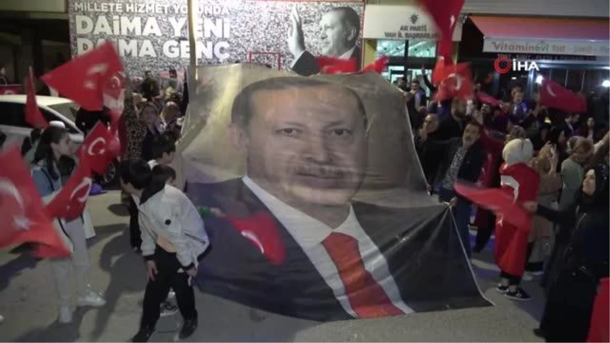 Erdoğan\'ın zaferi Van\'da coşkuyla kutlanıyor