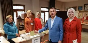 Fuat Oktay, Ankara'da oyunu kullandı