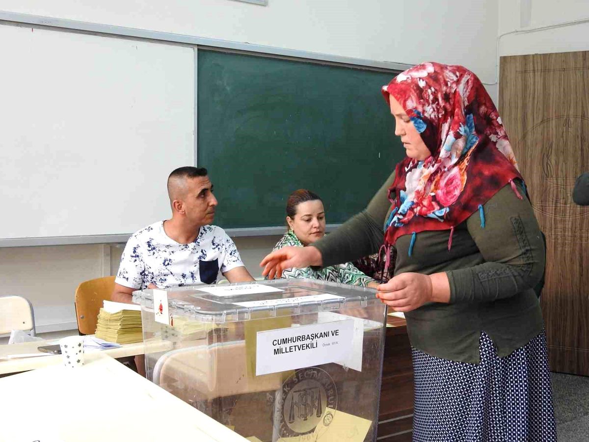Kilis\'te oy verme işlemi başladı