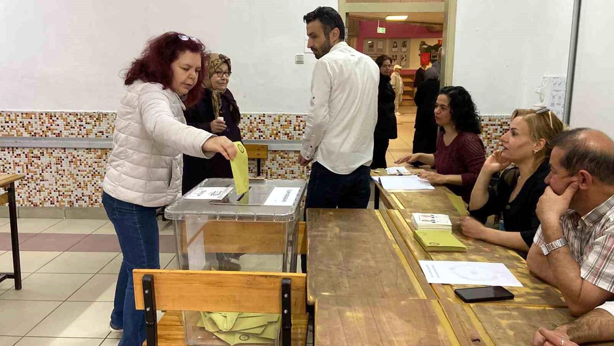 Konya\'da 2. tur için oy kullanma işlemi başladı