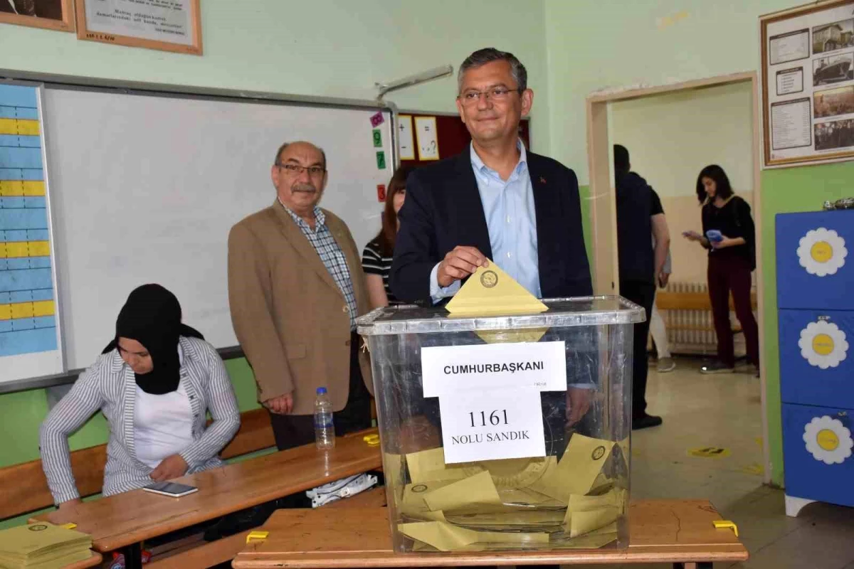 AK Parti, CHP ve MHP Grup Başkanvekilleri oy kullandı