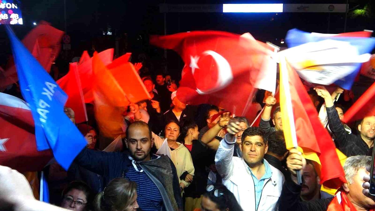 Menteşe\'de Cumhurbaşkanı Erdoğan sevinci