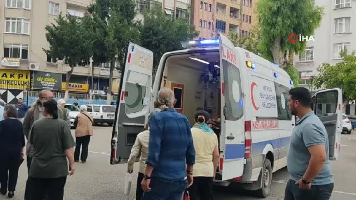 Oy kullanmaya ambulansla gitti