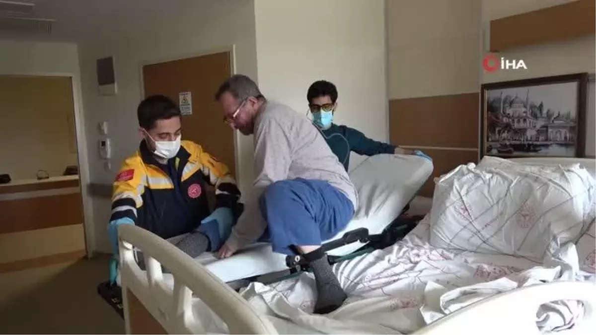 Oy kullanmaya sedyeyle getirildi